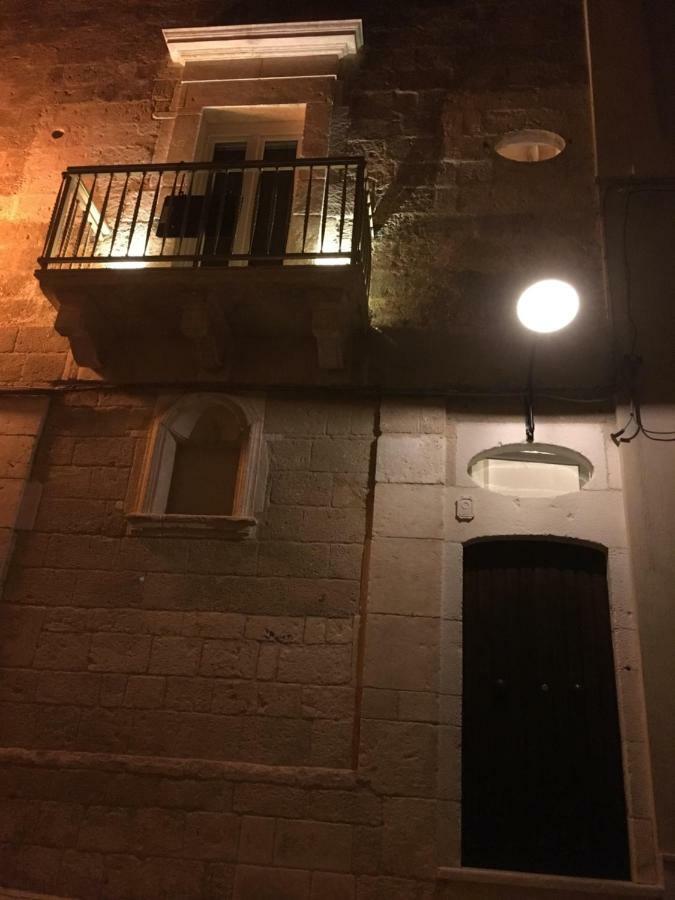 Ferienwohnung Dimora D'Errico - Monolocale Nel Centro Storico Carovigno Exterior foto