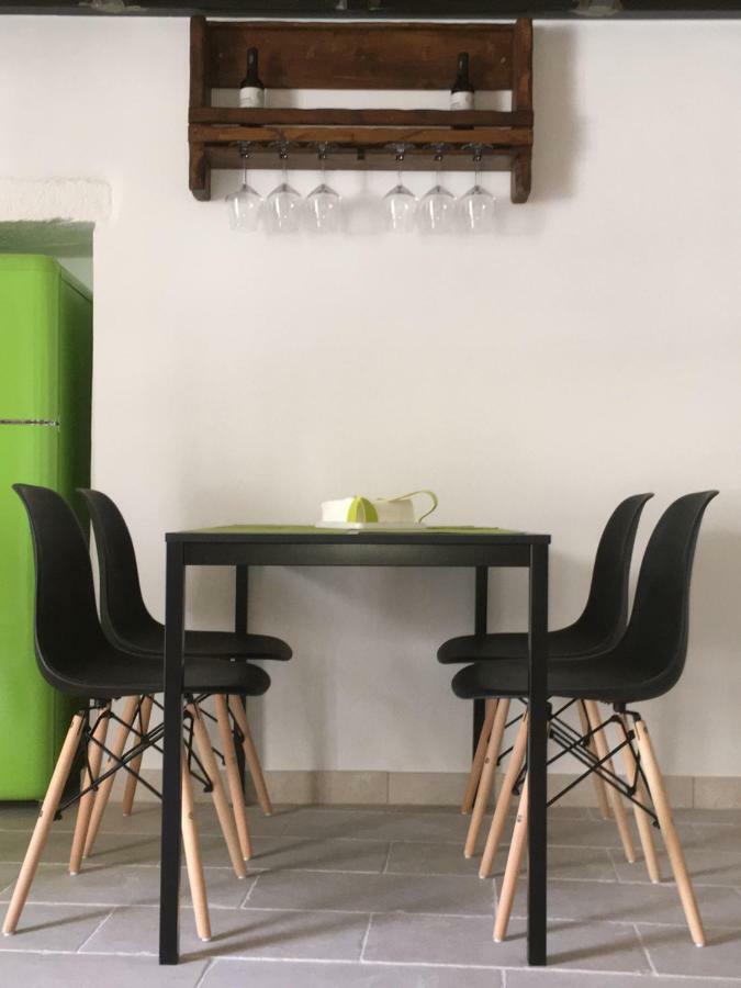 Ferienwohnung Dimora D'Errico - Monolocale Nel Centro Storico Carovigno Exterior foto
